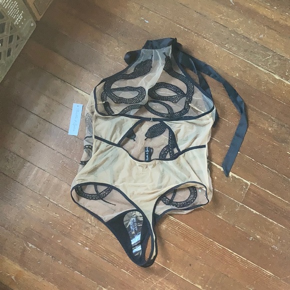 Thistle & Spire Medusa bodysuit NWT - Picture 2 of 6